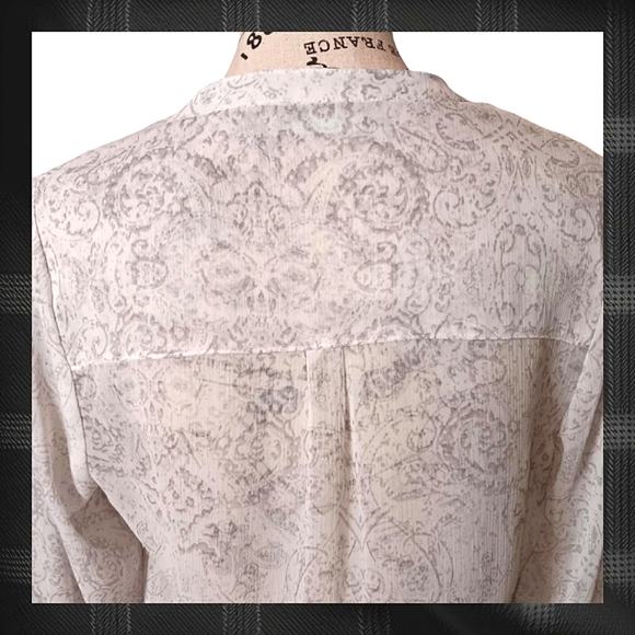Sheer Pull Over Blouse Bundle Size Small - Picture 6 of 16